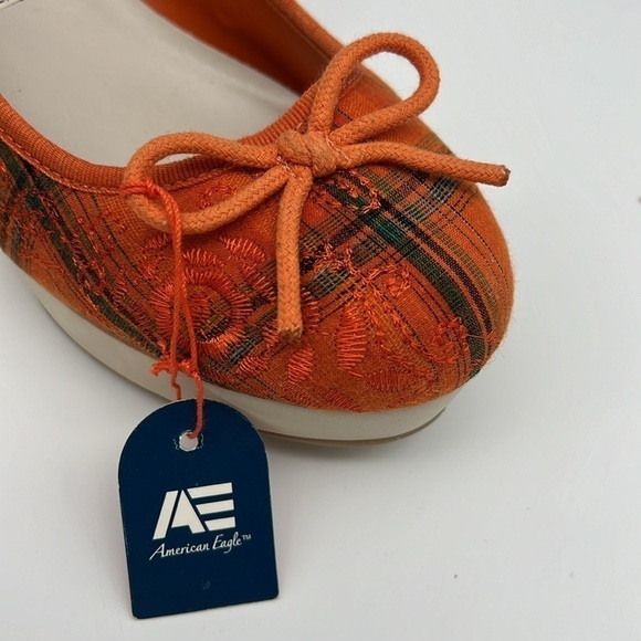 American Eagle Outfitters Shoes - American Eagle Orange Keegan Fabric Wedge size 10